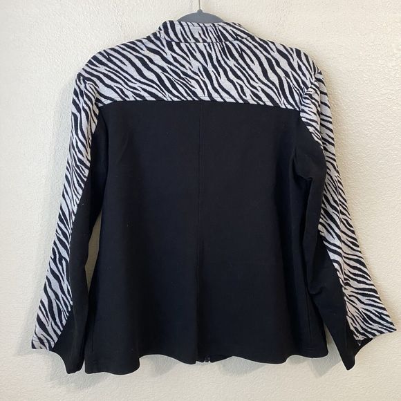 Chicos Jacket Womens Size 2 Large Zebra Print Fullzip Stretch Black White - Picture 2 of 8